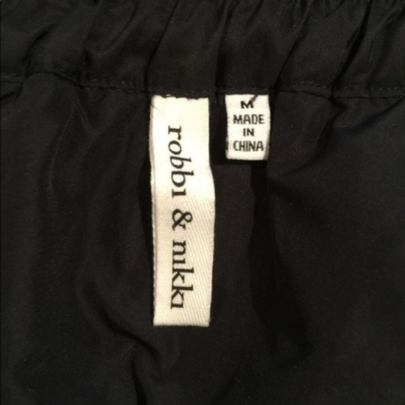 Robbi & Nikki by Robert Rodriguez Black & Gold Knit Mini Skirt Size M - Picture 5 of 7